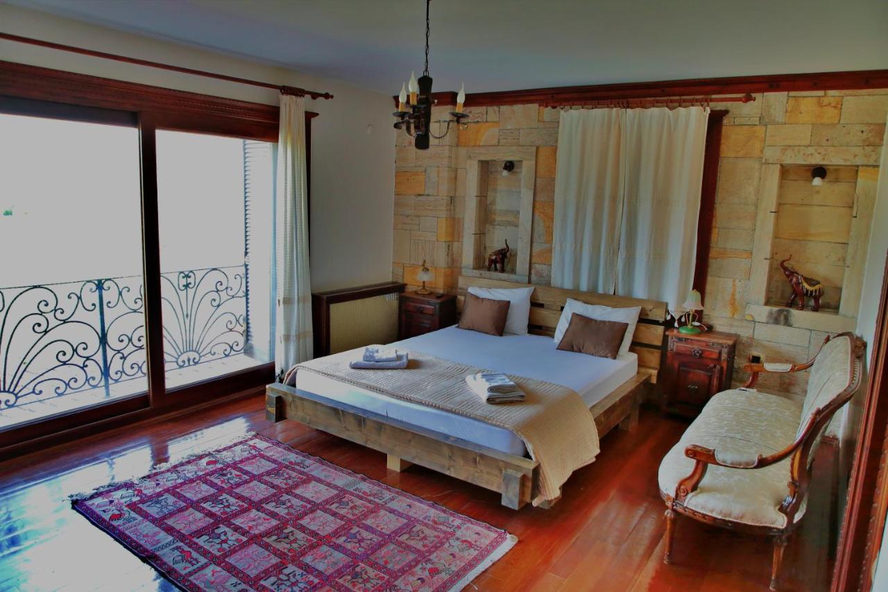 Villa The Mira House Ayvalı Exterior foto